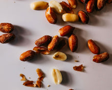 Load image into Gallery viewer, Flavor-Infused Beer Lover's Gift Box