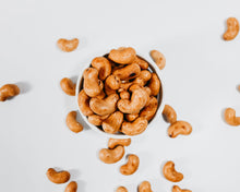Load image into Gallery viewer, Crunchy Cashews
